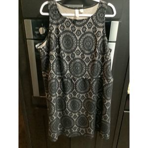 Black Lace Sleeveless Dress. Sz 2X